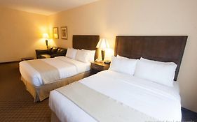 Holiday Inn And Suites Barboursville Wv